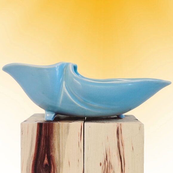VINTAGE WELLER POTTERY MCM FOOTED LIGHT BLUE PLANTER, DISPLAY BOWL, FLOWER VASE - Picture 1 of 12